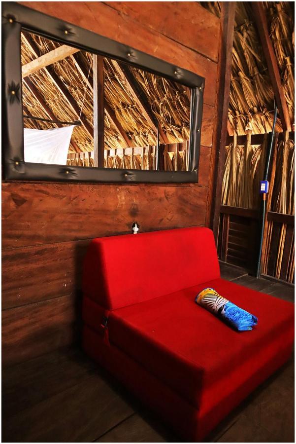 Kaluta Hostel Palomino Ngoại thất bức ảnh
